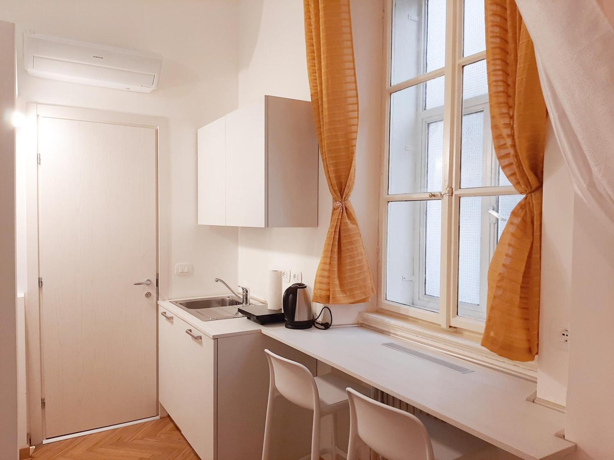 Trieste Center Rooms & Apartments - Fiori Di Trieste Eksteriør bilde